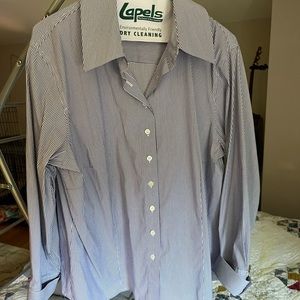 Long sleeved blouse.